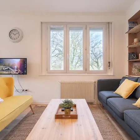 Superb Bright Apartment, 2 Bedrooms, 5 People *